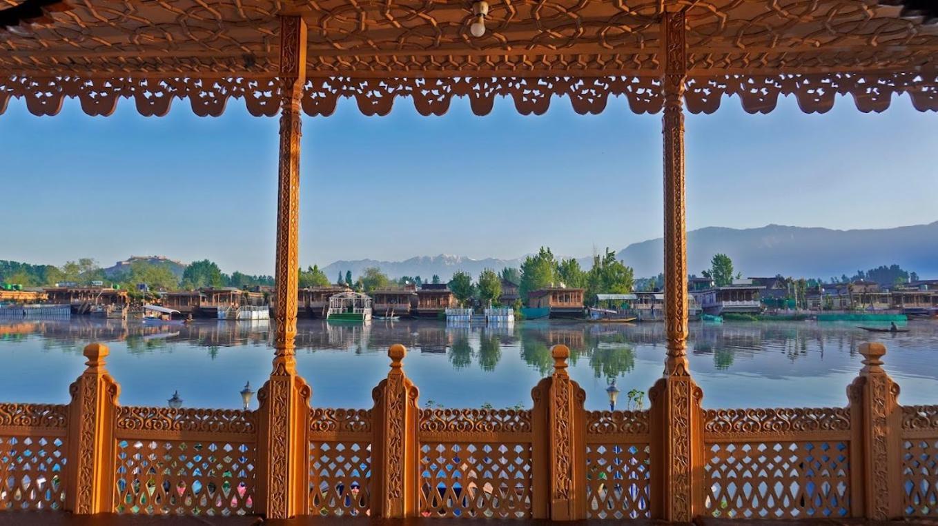 Mossess Group Of Houseboats Hotel Srinagar  Exterior photo