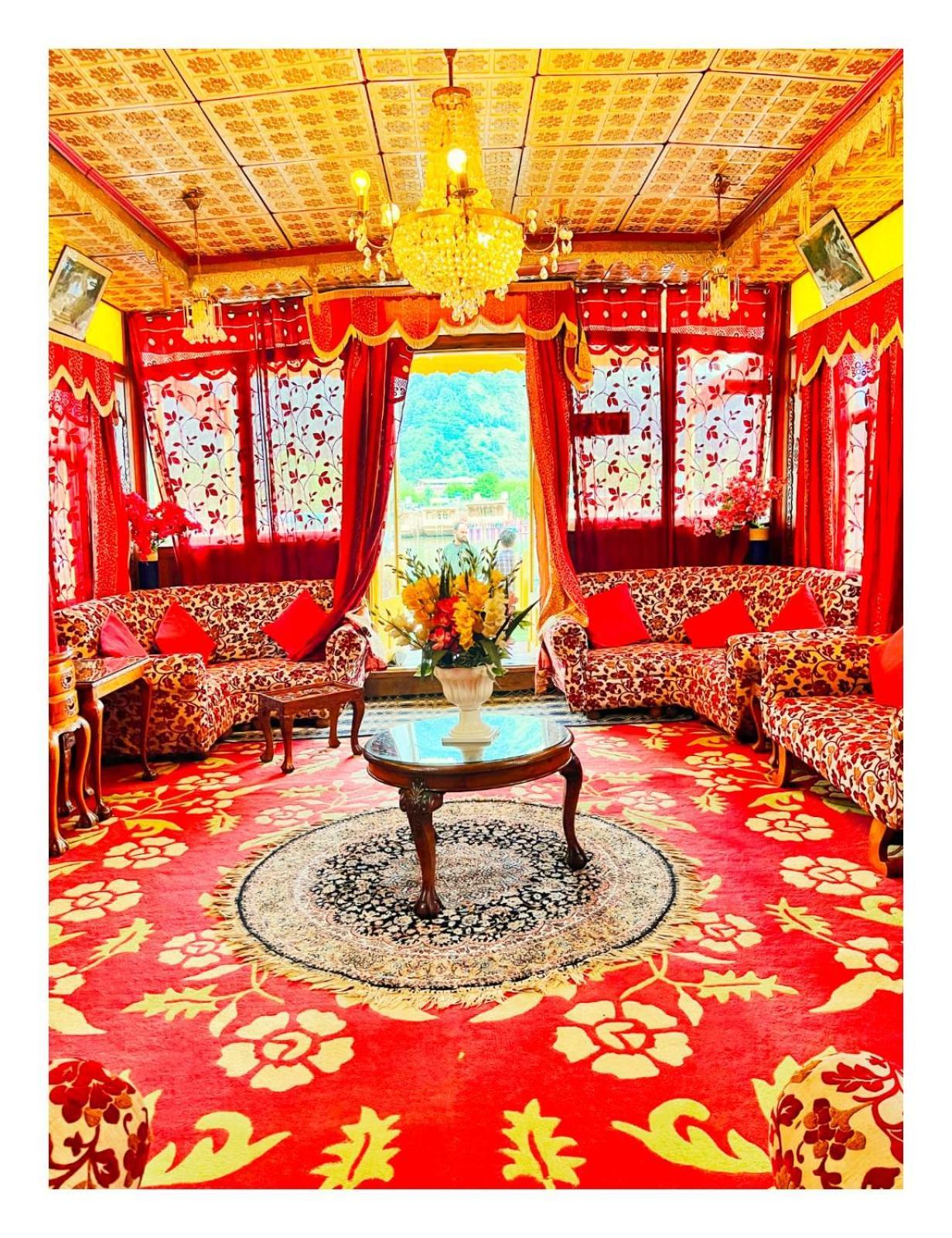 Mossess Group Of Houseboats Hotel Srinagar  Exterior photo